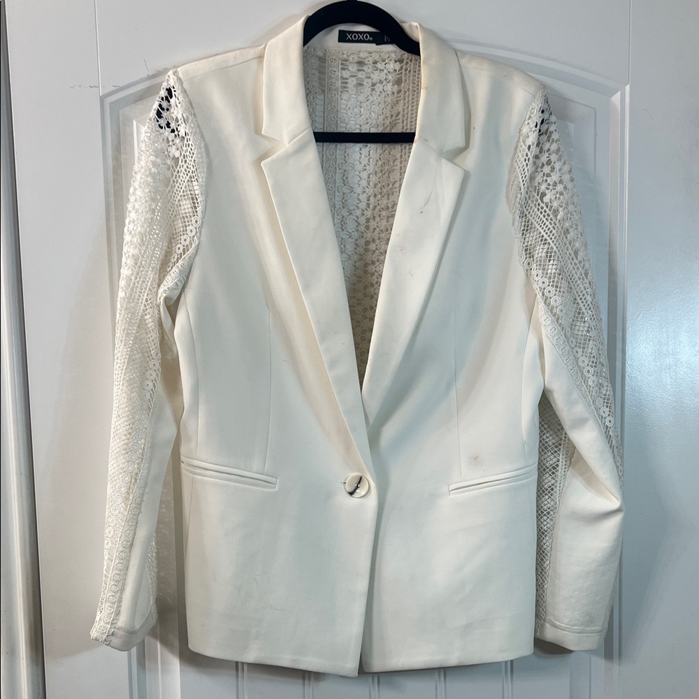XOXO Women's Cream Blazer with Lace Sleeves